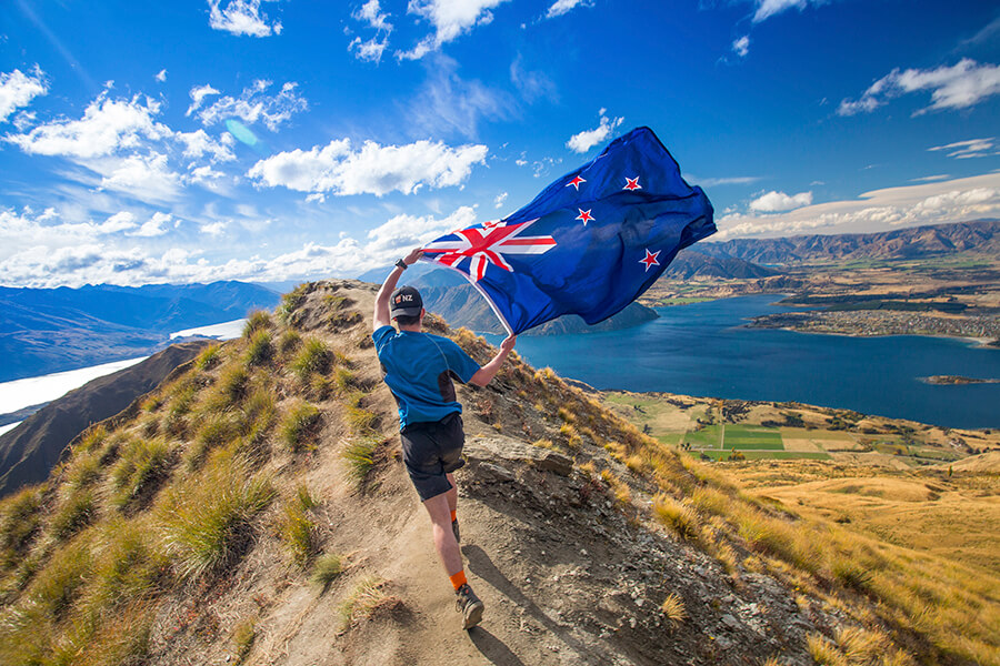 new zealand bus tours straynz
